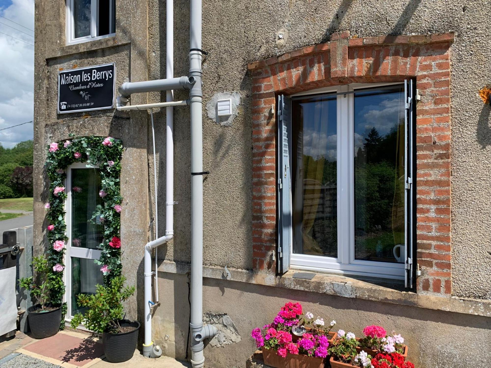 Maison Les Berrys Bourganeuf Екстер'єр фото